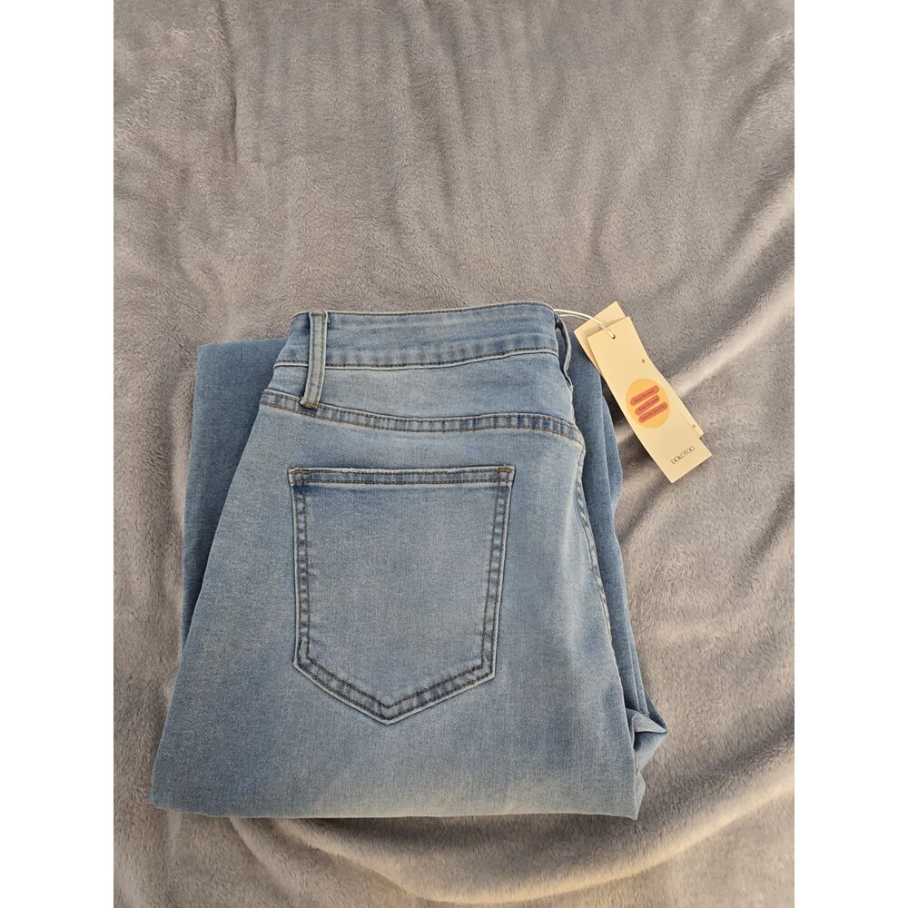 DOKOTOO Women’s Jeans‎ Size 14 Light Wash Distressed Cropped Wide Leg 242 - Picture 7 of 7